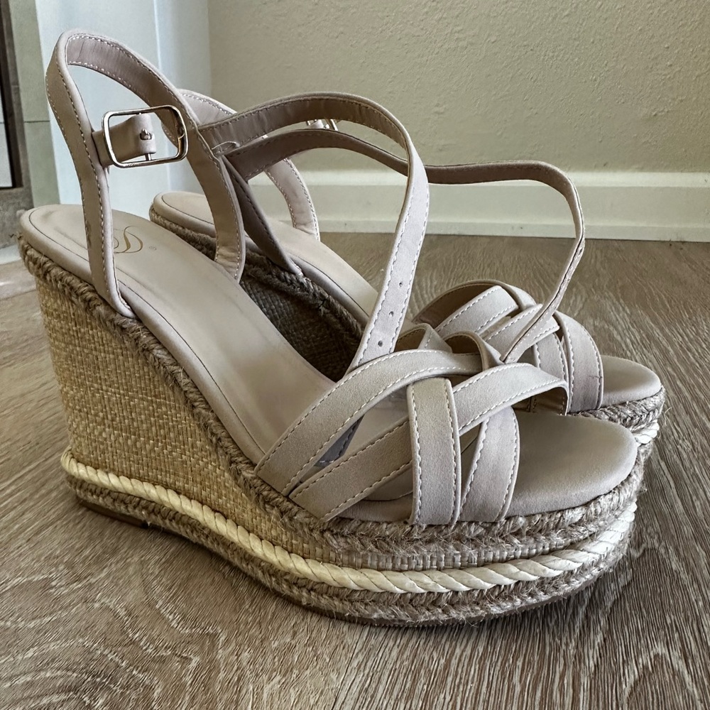 Wedge sandals